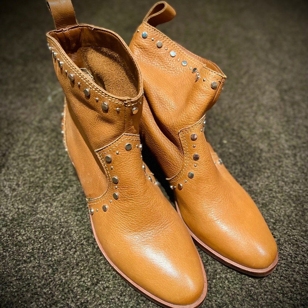 DOLCE VITA boots